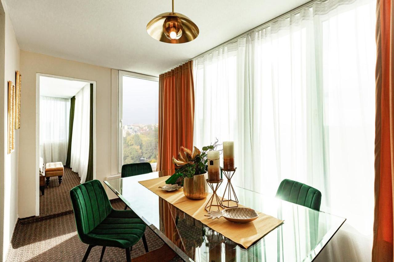 Qult - The Renaissance Affair Apartment Bukares Bagian luar foto